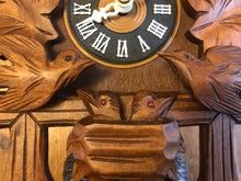 Load image into Gallery viewer, VINTAGE - 1979 “Feeding Birds” Cuckoo Clock