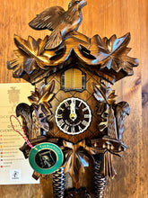 Load image into Gallery viewer, NEW IN STOCK- Quartz Traditional Cuckoo Clock with Squirrels (with music)