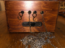 Load image into Gallery viewer, VINTAGE - Hönes One Day Cuckoo Clock