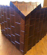 Load image into Gallery viewer, VINTAGE : Hönes Well Carved Eight Day Chalet with Bird’s Nest