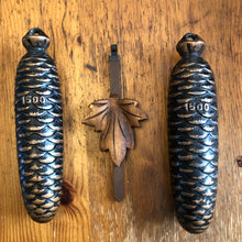 Load image into Gallery viewer, VINTAGE : Schneider Large Traditional Cuckoo Clock with 8 Day Movement