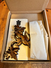 Load image into Gallery viewer, NEW IN STOCK- Quartz Traditional Cuckoo Clock with Squirrels (with music)