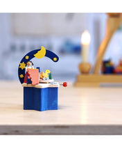 Load image into Gallery viewer, Crank Style Handmade Wooden Music Box - Lullaby