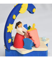 Load image into Gallery viewer, Crank Style Handmade Wooden Music Box - Lullaby