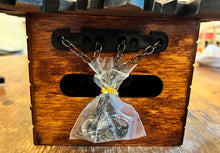 Load image into Gallery viewer, NEW IN STOCK - Quartz Traditional Cuckoo Clock with Handpainted Edelweiss Flowers (with music)
