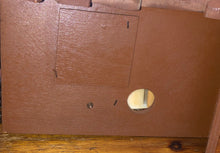 Load image into Gallery viewer, VINTAGE : Traditional Cuckoo Clock with Eight Day Movement (1972)
