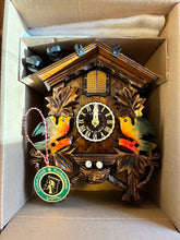 Load image into Gallery viewer, NEW IN STOCK- Quartz Traditional Cuckoo Clock with Colorful Birds and Nest (with music)
