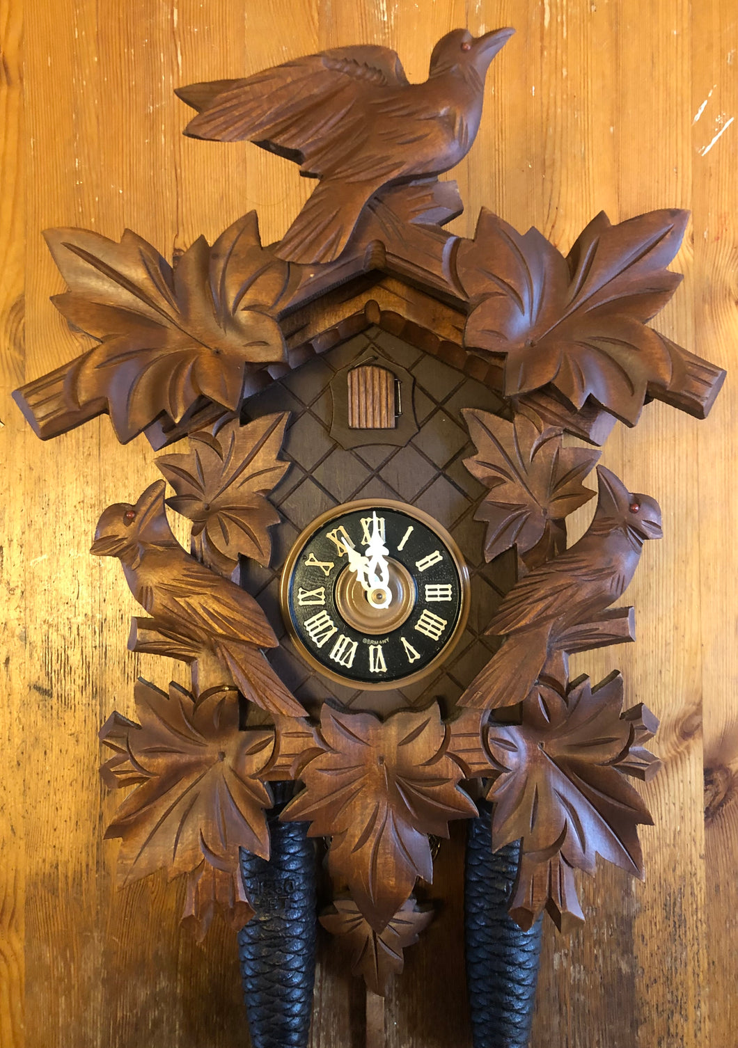 VINTAGE- Traditional Cuckoo with Eight Day Movement