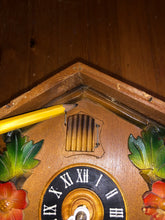 Load image into Gallery viewer, VINTAGE : Small, Uniquely Painted Cuckoo Clock (one day movement)
