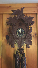 Load and play video in Gallery viewer, VINTAGE : Traditional Cuckoo Clock with Eight Day Movement (1972)
