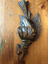 Load image into Gallery viewer, Vintage : Bird Side Trim for Hunters Cuckoo Clock

